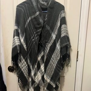 Elegant Gray and White Plaid Wrap